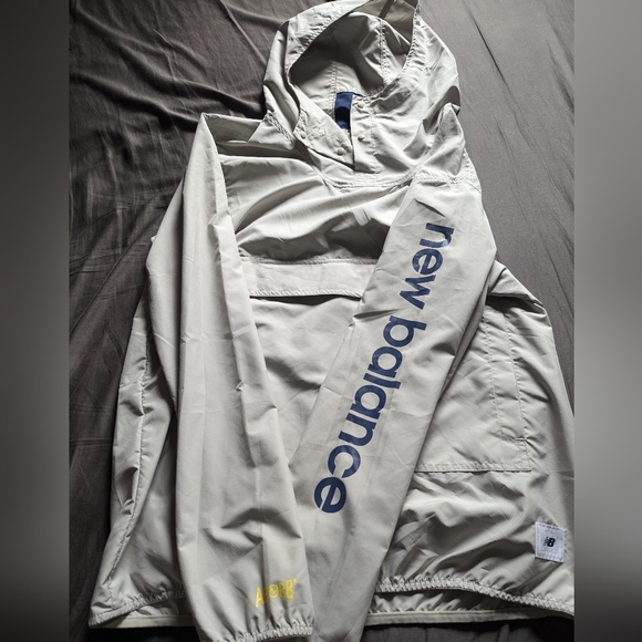 Herschel Supply Co. x New Balance Anorak Jacket - Picture 5 of 8